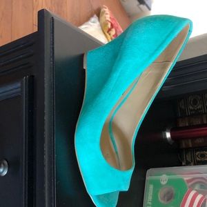 Wedge, sz 6, Ann Taylor, suede